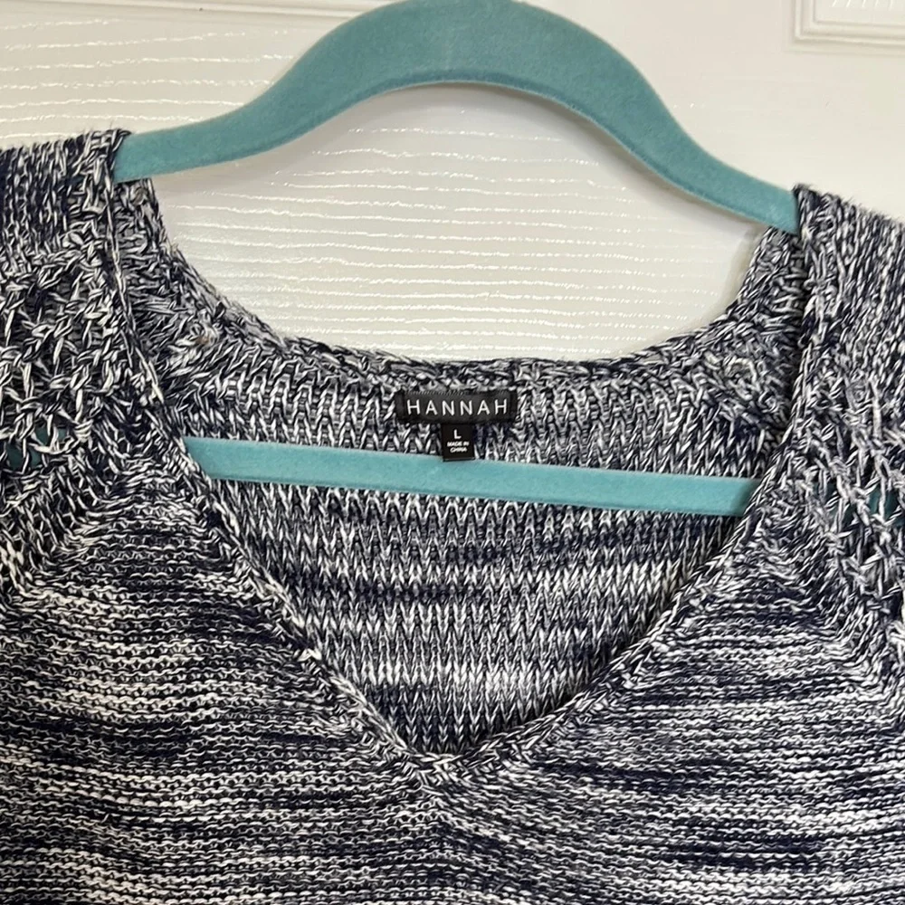 Hannah Navy and White V-neck Heathered Knit Tunic-Style Sweater Sz Lg